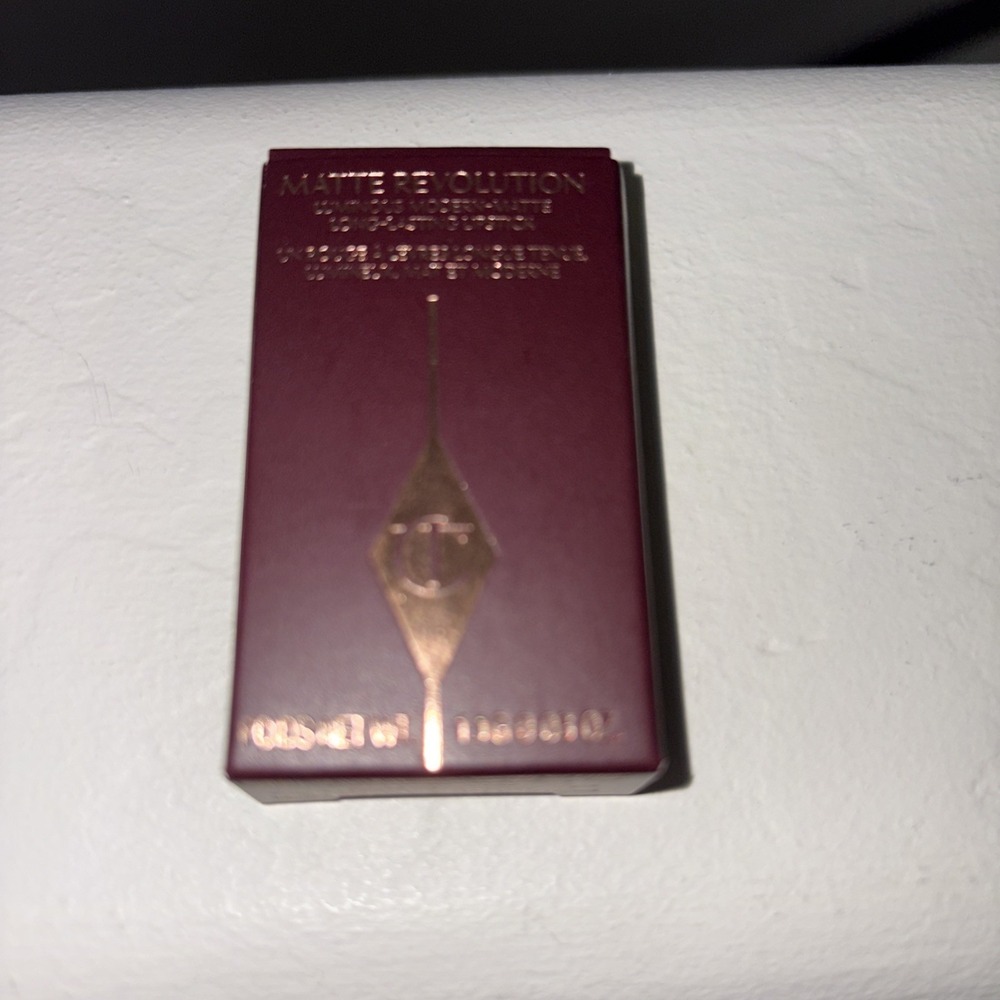 CHARLOTTE TILBURY MATTE REVOLUTION LIPSTICK‎ 'WALK OF NO SHAME" 0.03oz Mini